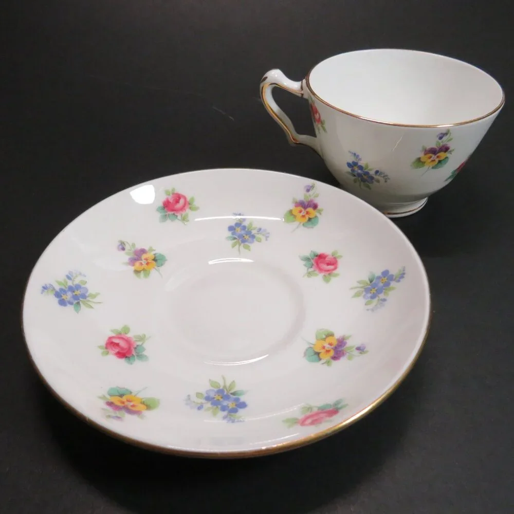 Crown Staffordshire Tea Cup & Saucer fine bone china Rose Pansy Gold Rim